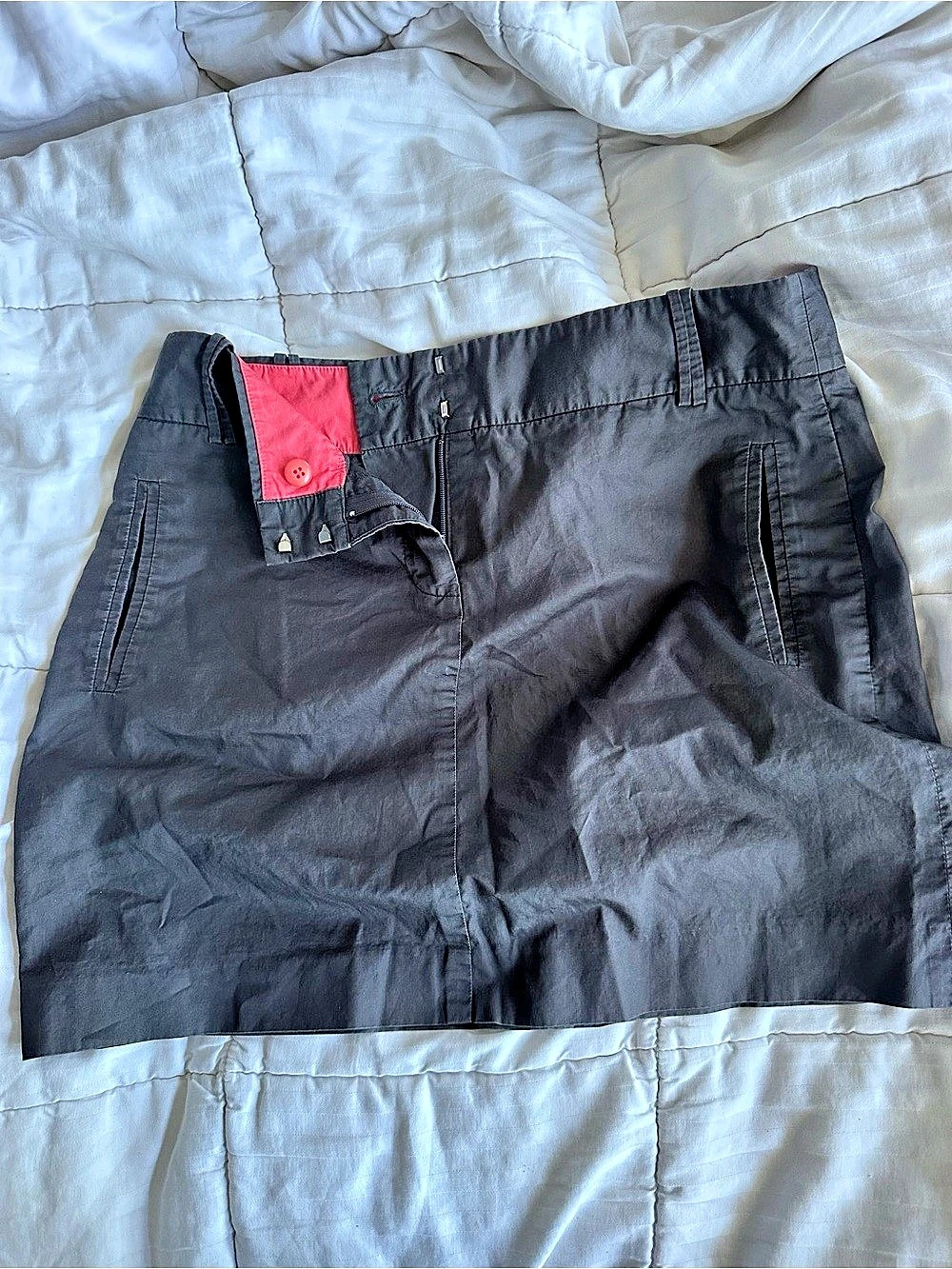 Crew Black Cotton Mini Skirt Size 2
Utility / Y2K Style